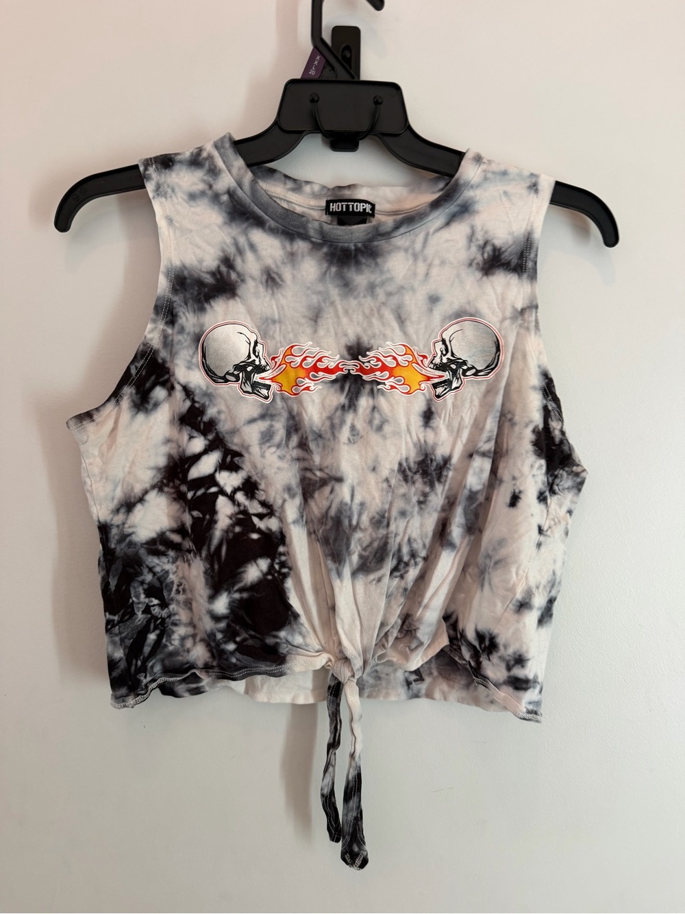 Hot Topic Black & White Tie-Dye Skull Flames Tie-Front Crop Tank